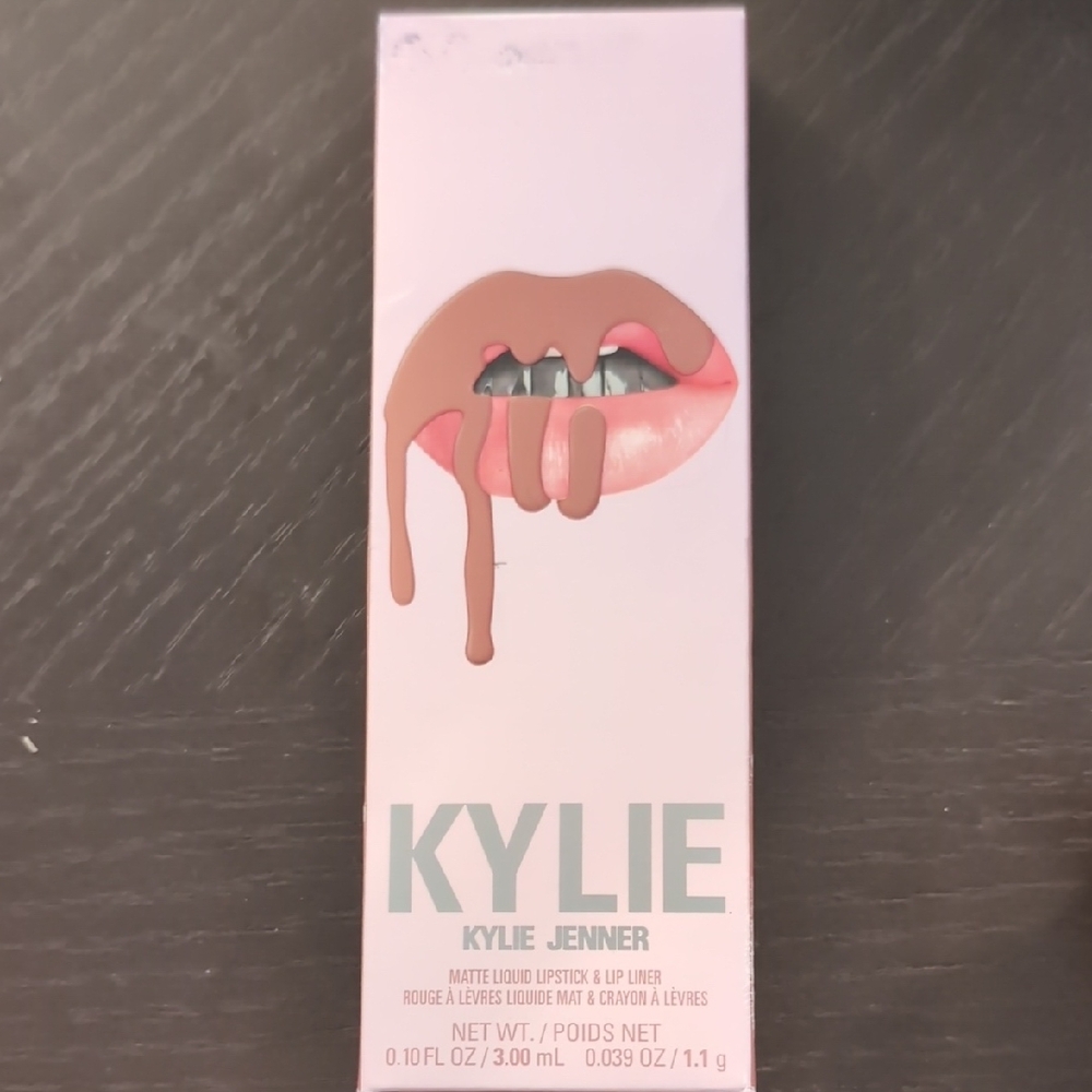 Kylie Cosmetics Lip Kit Matte Liquid Lipstick & Lip Liner